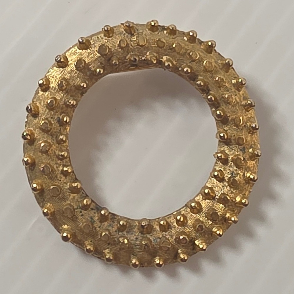 Marvella‎ Manselle Brooch OS Gold Fair Vintage Wreath Pin